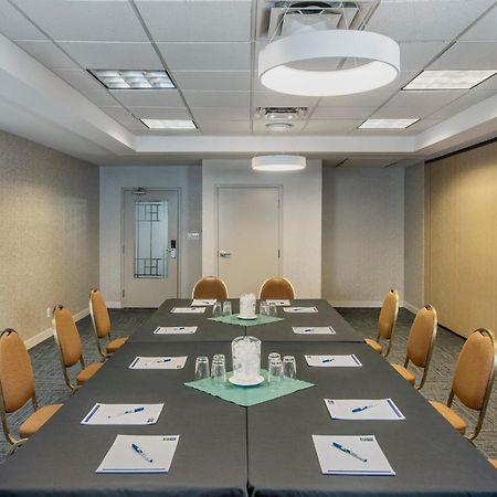 Holiday Inn Express & Suites Medicine Hat By Ihg Eksteriør bilde