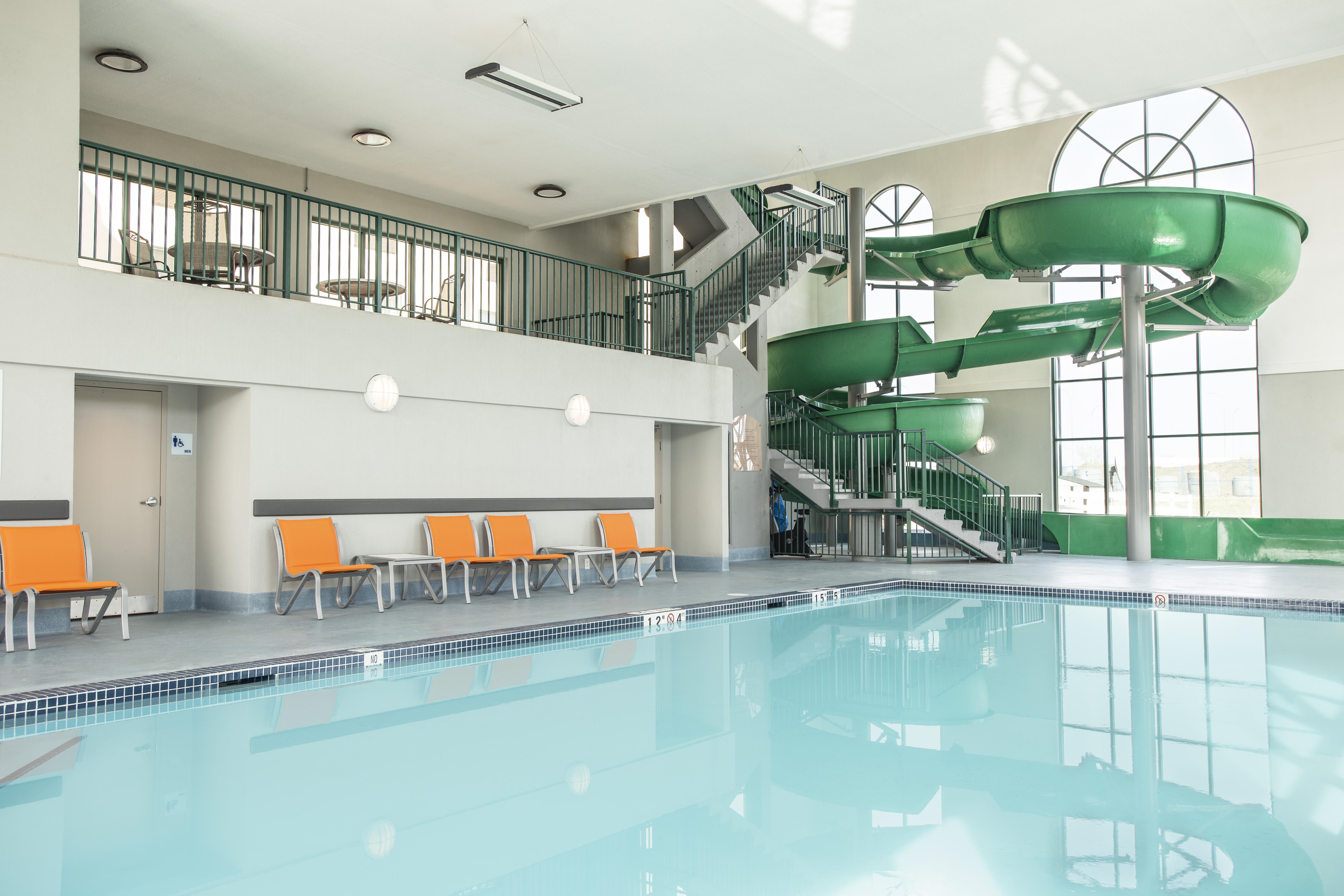 Holiday Inn Express & Suites Medicine Hat By Ihg Eksteriør bilde