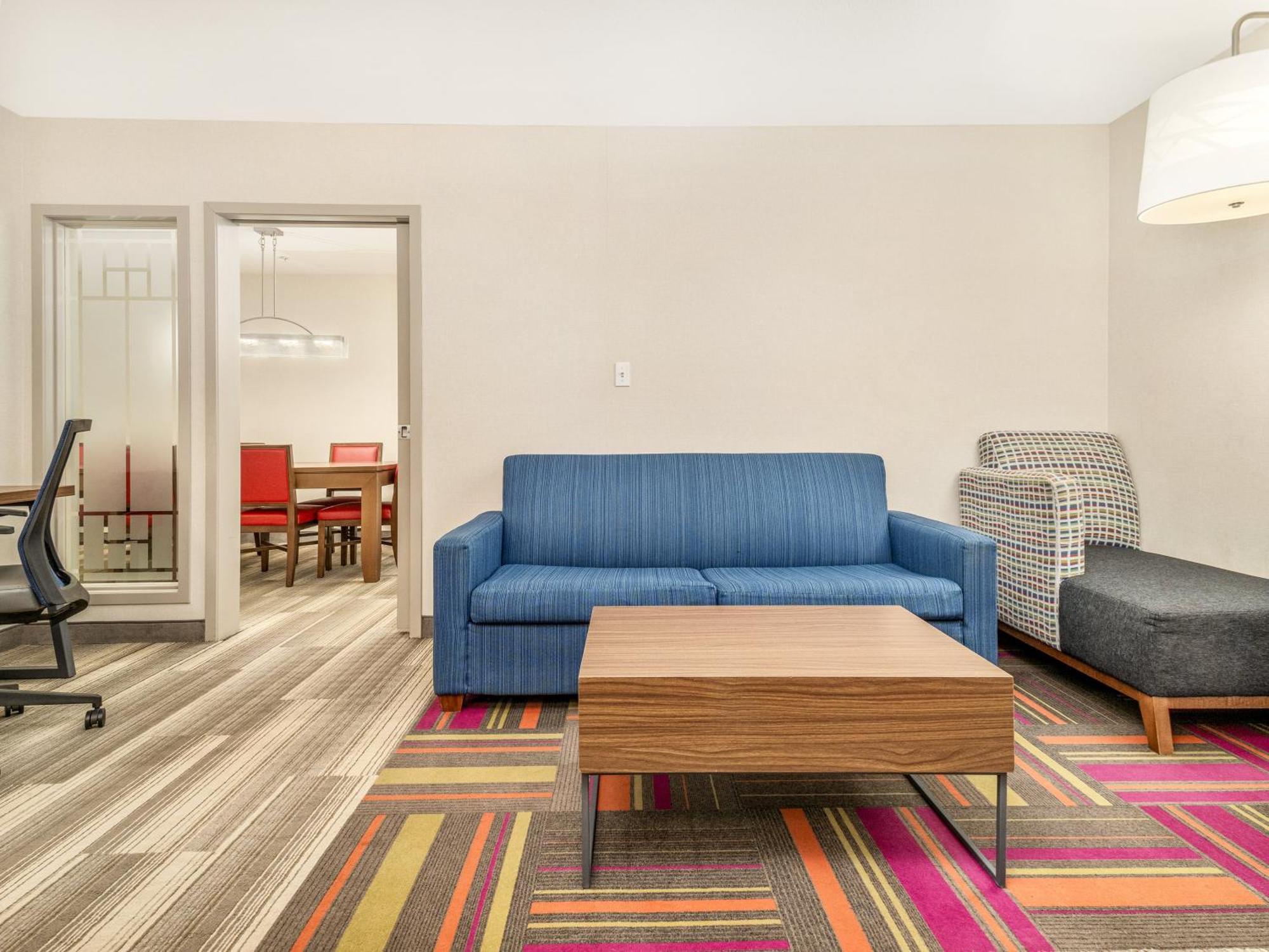 Holiday Inn Express & Suites Medicine Hat By Ihg Eksteriør bilde