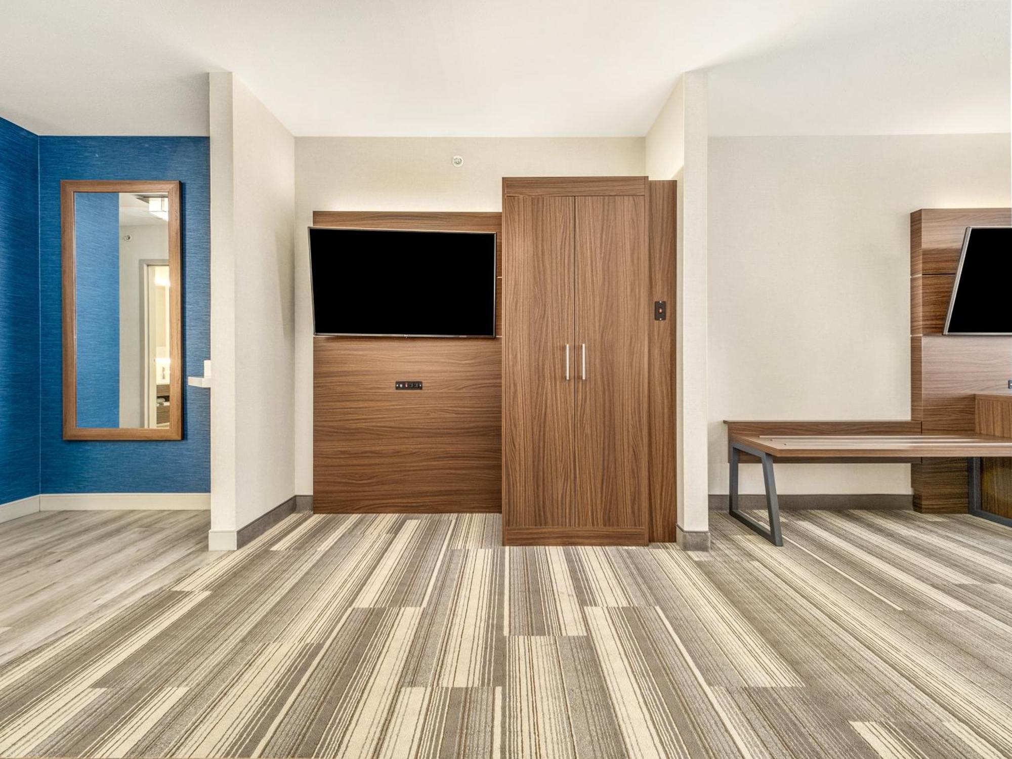 Holiday Inn Express & Suites Medicine Hat By Ihg Eksteriør bilde