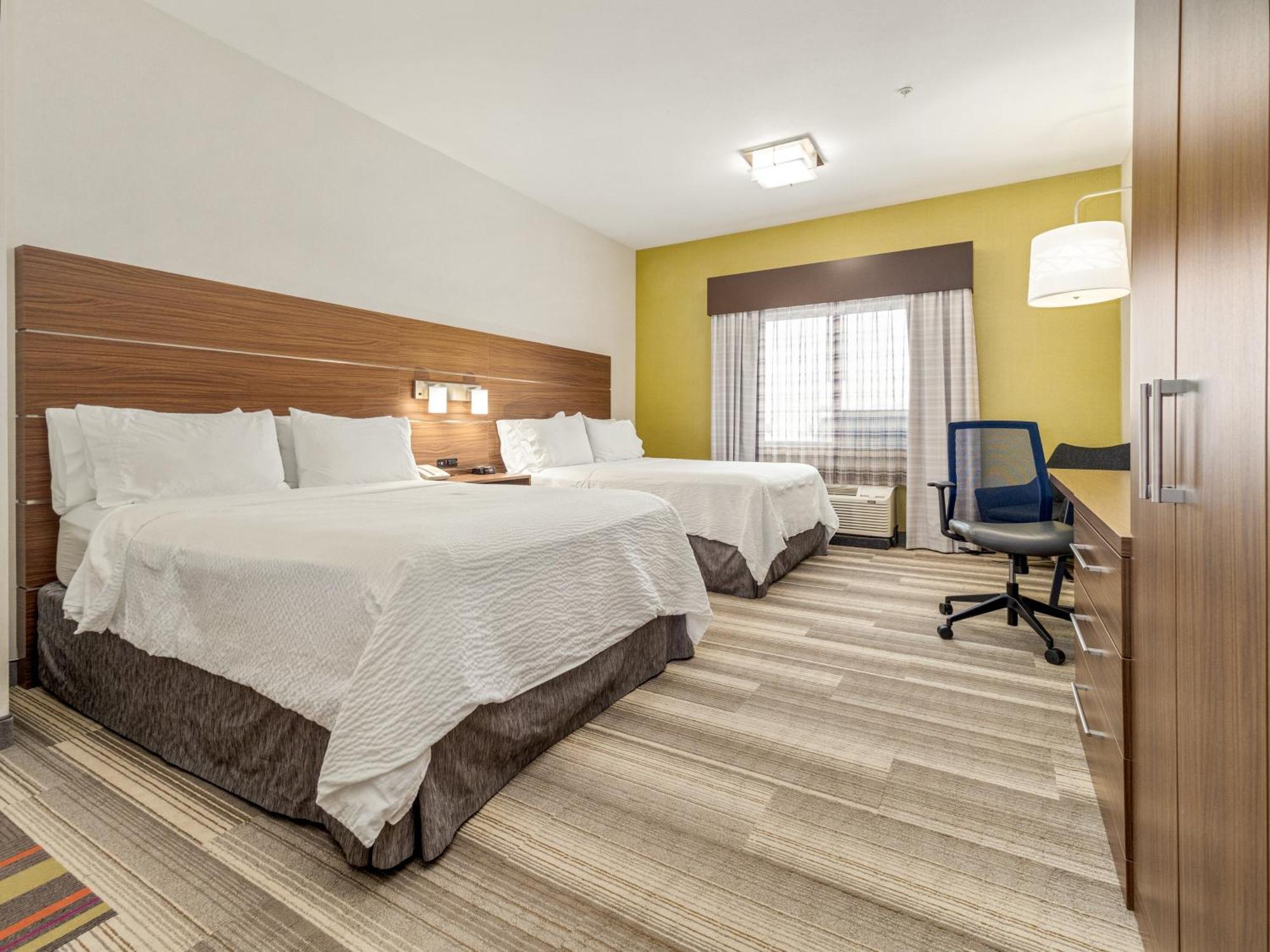 Holiday Inn Express & Suites Medicine Hat By Ihg Eksteriør bilde